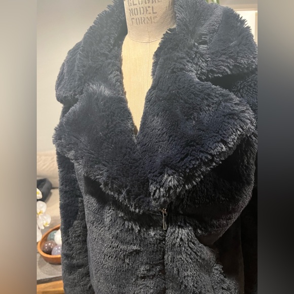 A/OK Faux Fur Coat Black Jacket Cozy Luxurious Glam Winter M/L - Picture 8 of 13
